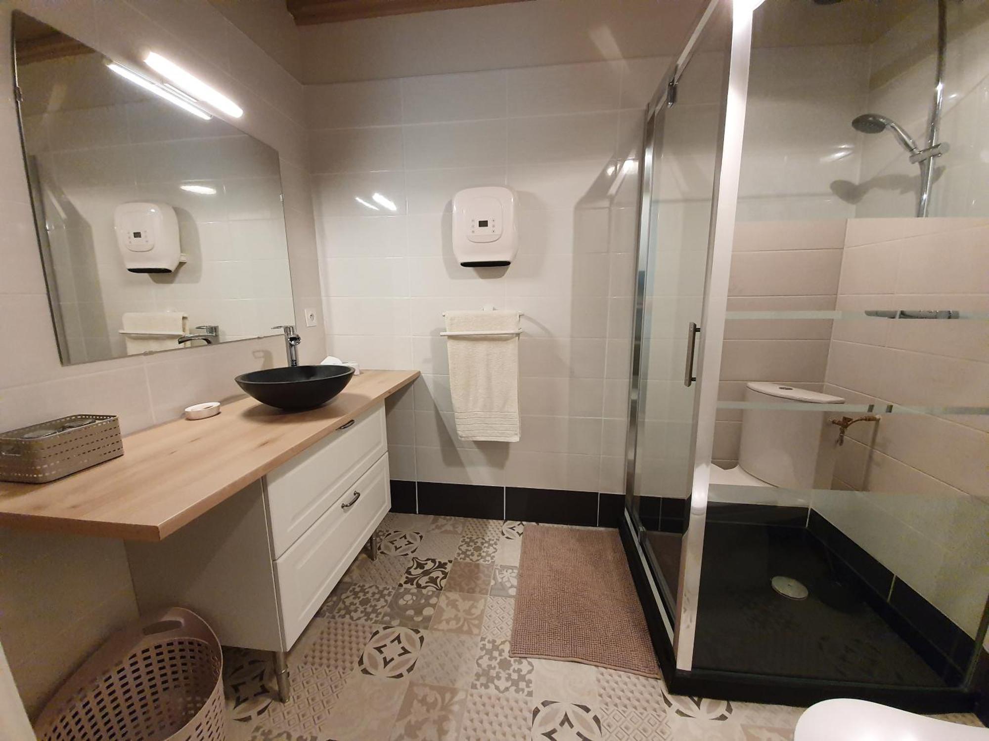 Gite Confortable Avec Spa Prive Et Confort Moderne Pont-de-Larn Exteriér fotografie